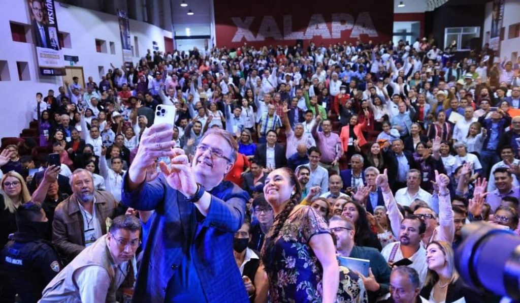 Marcelo Ebrard sigue sumando en Veracruz