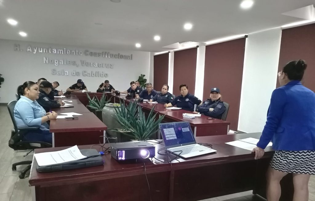 Continúa la capacitación a personal policiaco de Nogales