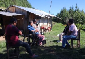 Convive Abidan Antonio con familias de escasos recursos de Soledad Atzompa