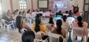 La Mujer sigue luchando por crecer dentro de la sociedad