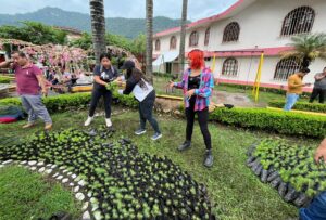 Autoridades y pobladores de Rafael Delgado reforestan en Tzoncolco y Omiquila 