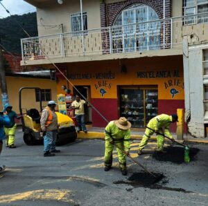 Inicia bacheo de la carretera federal Zongolica-Orizaba 