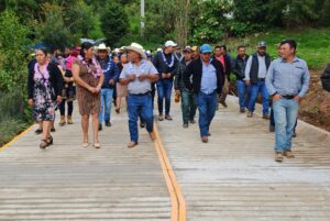 Inauguran pavimentación y alumbrado público en Tenexapa, Xoxocotla