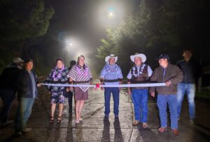 Inauguran pavimentación y alumbrado público en Tenexapa, Xoxocotla