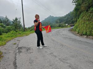 Ayuntamiento de Magdalena rehabilita la carretera principal hacia Tonalixco