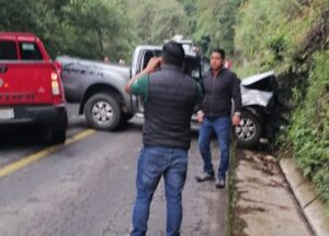 Pésimo estado de la carretera federal Orizaba-Zongolica sigue causando accidentes