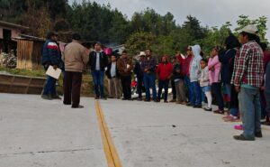 Autoridades de Xoxocotla inauguran pavimentación de camino en Sección 1a