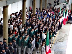 Conmemoran autoridades municipales de Nogales el día de la Bandera