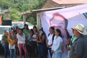 Candidata del PVEM a la alcaldía de Zongolica llega a la comunidad de Tecoxco, Ixpaluca y Laguna Ixpaluca