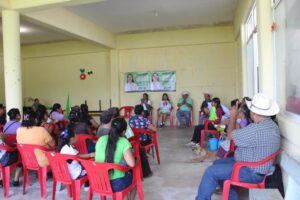 Candidata del PVEM a la alcaldía de Zongolica llega a la comunidad de Tecoxco, Ixpaluca y Laguna Ixpaluca
