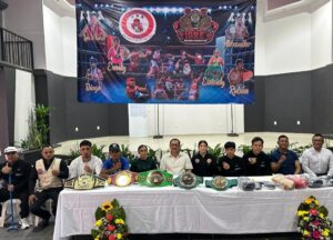 Campeones del boxeo de Zongolica firman contrato con Tigres Boxing Promotion