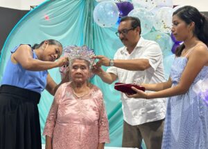 Los adultos mayores son también el pilar de las familias