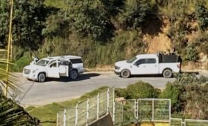 Dos muertos tras enfrentamiento entre presuntos auto defensas y delincuentes