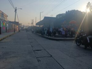 Padres de Familia toman la Escuela Primaria Abraham Cabañas de Maltrata