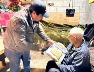 Alcalde de Ixhuatlancillo refrenda su compromiso social con sectores más vulnerables 