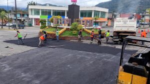 Ixhuatlancillo impulsa conectividad y desarrollo con rehabilitación vial estratégica