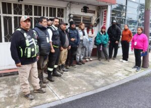 PC de Mariano Escobedo rescata a 5 jóvenes que se habían extraviado en Cerro del Tepoztecatl