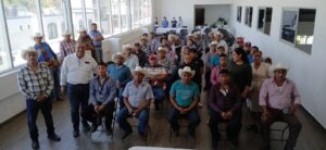 Fortalecen en La Perla la capacitación de autoridades auxiliares para impulsar el desarrollo municipal