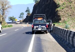 Lo hallan maniatado y con huellas de tortura en la autopista Puebla-Orizaba